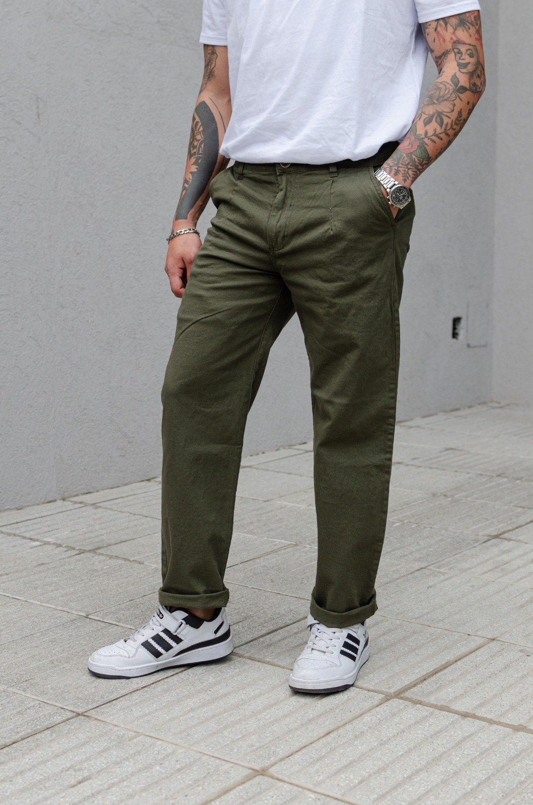 2893345e-c49a-4425-9531-db53d88aecbb Pantalón Chino Baggy Fit Verde - Imagen 1