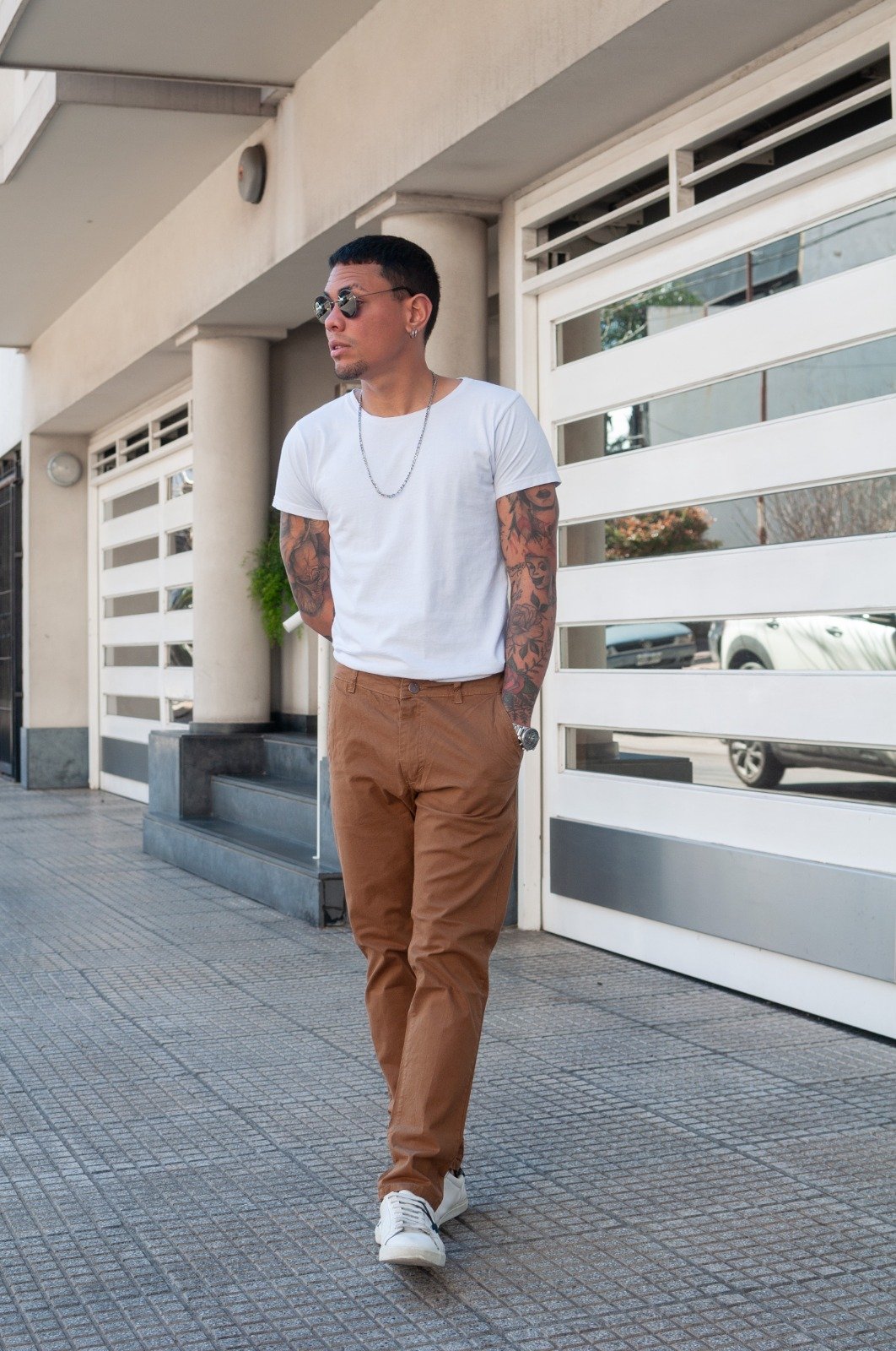 41d9c2d4-e83c-4c8d-a854-348be0daa9c3 Pantalón Chino Slim Fit Almendra - Imagen 1