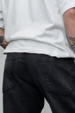 Jean Mom Regular Ibai Negro Localizado - Imagen 4