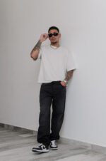 Jean Mom Regular Ibai Negro Localizado - Imagen 5